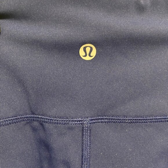 Lululemon Hot Like Agni Navy High Rise Leggings w Mesh Panels - Size S - Picture 11 of 13
